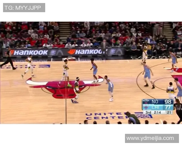 新奥尔良鹈鹕与菲尼克斯太阳的激烈对决展现篮球魅力与团队精神